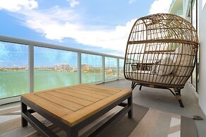 Roami at The Current