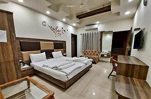 Hotel Smart Room By Shree Vatika