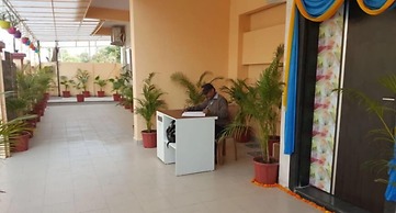 Hotel Smart Room By Shree Vatika