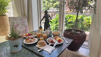 Strandflickornas Annex Gula Villan