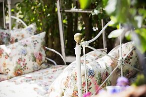 Strandflickornas Annex Gula Villan