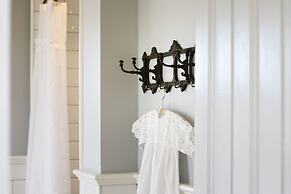 Strandflickornas Annex Gula Villan