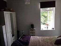 Churchendcottage-2br-sleeps4-petsok-parking