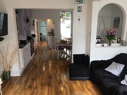 Churchendcottage-2br-sleeps4-petsok-parking