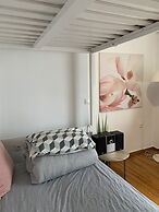 Impeccable 3-bed Apartment in Athens