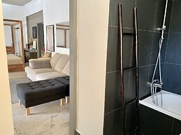 Impeccable 3-bed Apartment in Athens