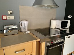 Impeccable 3-bed Apartment in Athens