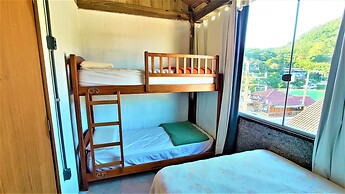 Sea Wolf Surf Club - Hostel