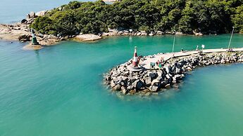 Sea Wolf Surf Club - Hostel