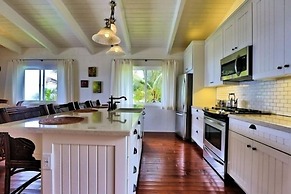 The Jewel Box 2 Bedroom Home by RedAwning