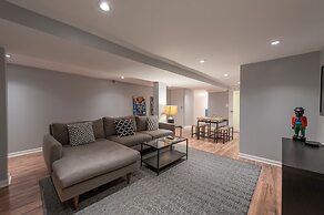 Honey Suite - Luxury Bed - Peaceful and Quiet Central D.C.
