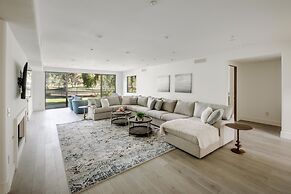 Luxury Dream House!! Sleeps 16 - On Golf Course