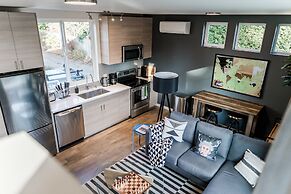 Sky Mark Lux 2 - Seattle's Best Modern 3BD HomeTel