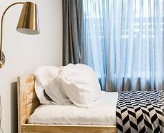 Sky Mark Lux 2 - Seattle's Best Modern 3BD HomeTel