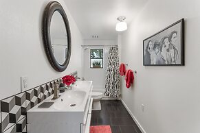 The Tire Swing - Modern 3BD - Gourmet Kitchen - Awesome Local