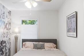 The Tire Swing - Modern 3BD - Gourmet Kitchen - Awesome Local