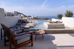 Potnia Theron Suites