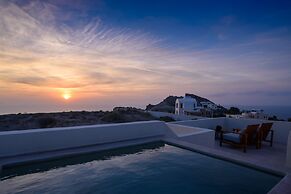 Potnia Theron Suites