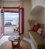 Potnia Theron Suites