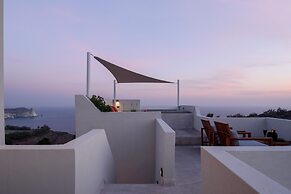 Potnia Theron Suites