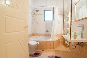 Sunset Apartments near Athens Airport