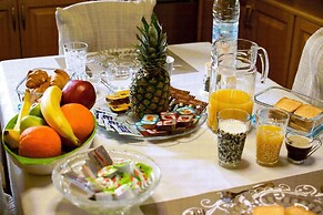 Sunset Apartments near Athens Airport