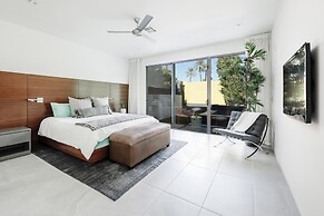 The Donatella - Arcadia - Creme de la Creme