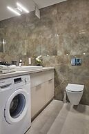 Metro Imielin 8th Floor Apartment