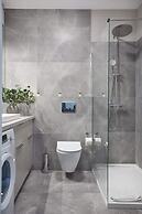 Metro Imielin 9th Floor Apartment