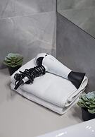 Metro Imielin 9th Floor Apartment