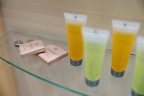 Saska Kepa Modern Apartment