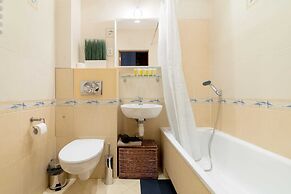 Saska Kepa Modern Apartment