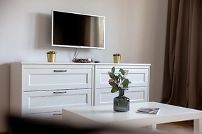 Saska Kepa Modern Apartment