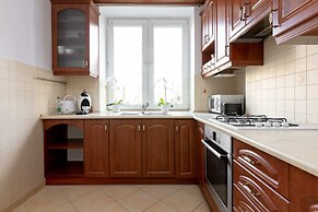 Saska Kepa Modern Apartment