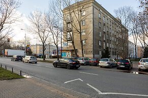 Saska Kepa Modern Apartment