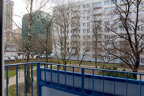 Rondo ONZ Sunny Apartment