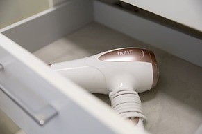 Rondo ONZ Sunny Apartment