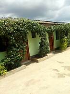 Flavours Lodge - Gilgil