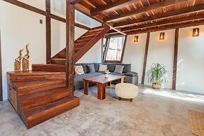 Nahouse Jungle Lodges