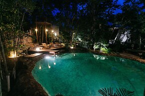 Nahouse Jungle Lodges