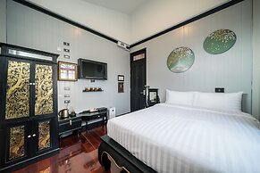 De Phanakron Boutique Hotel