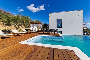 Dalmatian Oasis Luxury Villa