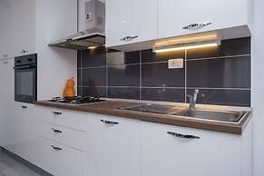 Split City Apartment