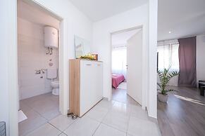 Split City Apartment