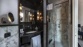 Ricciardelli Luxury Studios