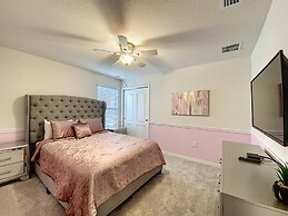 Dubai Villa by Florida Spirit