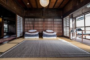 Classic Japan Living Miuraya
