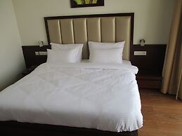 Sentara Hotel and Resort