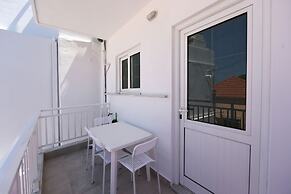 Happy Days Home Apartment and Studio