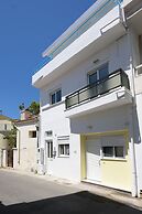 Happy Days Home Apartment and Studio